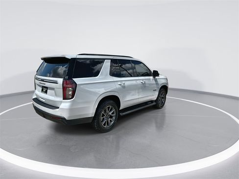 Used 2022 Chevrolet Tahoe Z71 w/ Luxury Package image 8