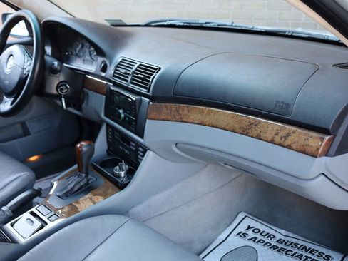 Used 2001 BMW 530i Sedan image 23
