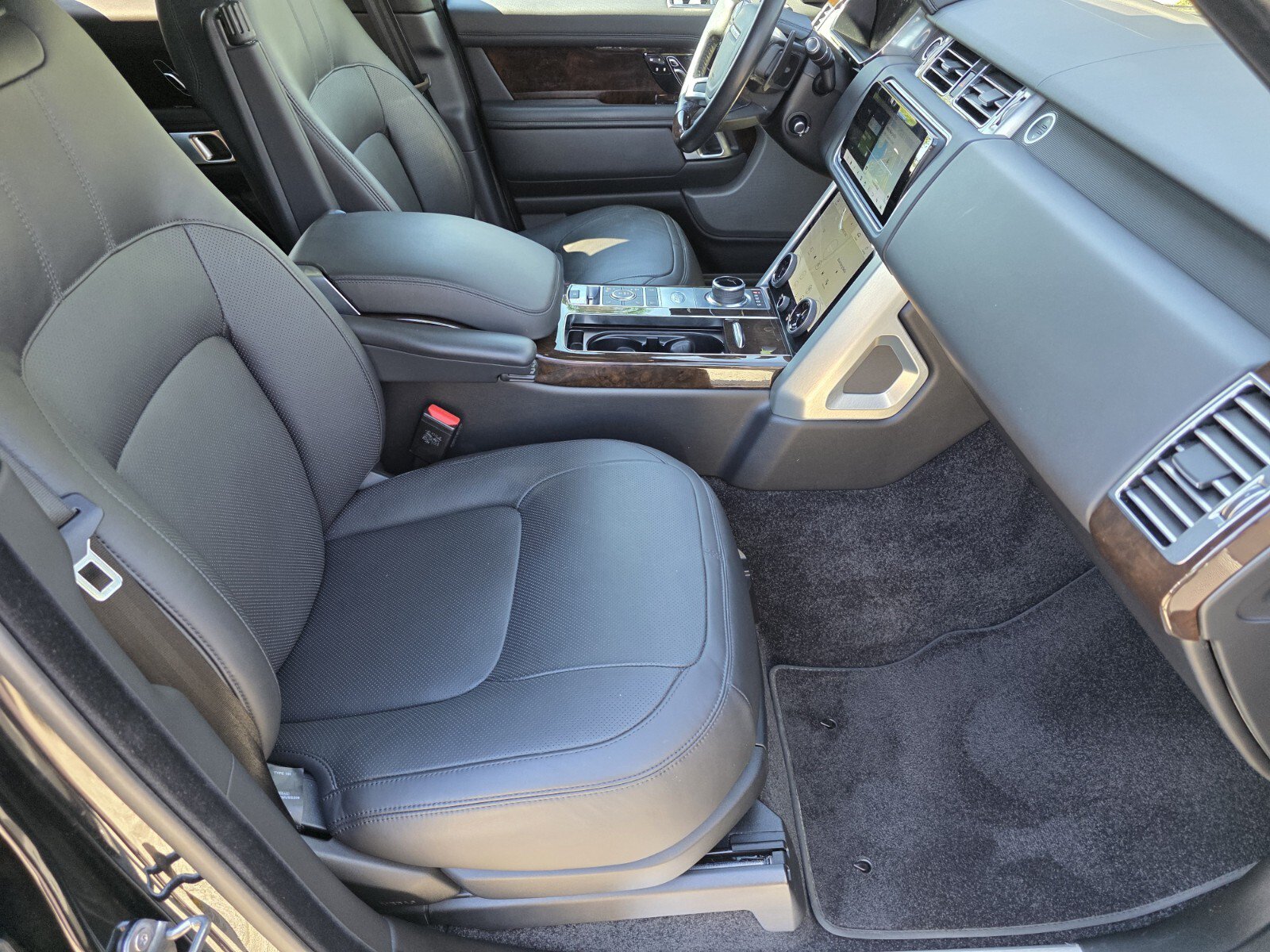 Used 2022 Land Rover Range Rover Westminster Edition AWD/4WD image 3