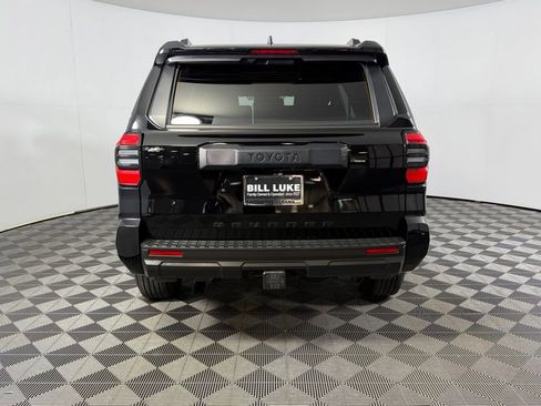 Used 2025 Toyota 4Runner SR5 image 7