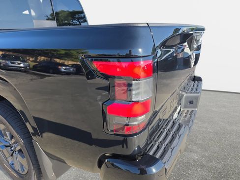 New 2027 Nissan Frontier SV RWD image 30