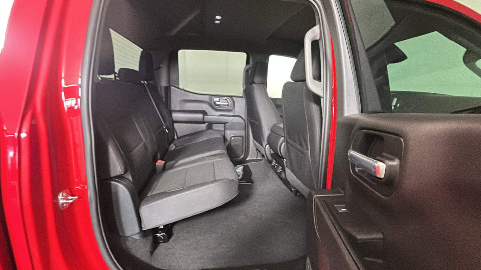 Used 2026 Chevrolet Silverado 1500 Custom w/ Turbomax Blackout Package RWD image 36