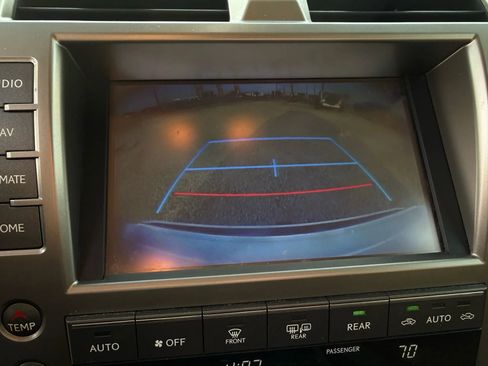 Used 2016 Lexus GX 460 image 15