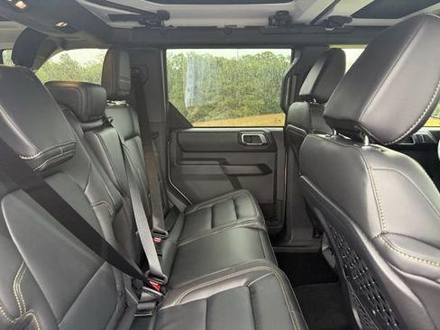 New 2025 Ford Bronco Badlands image 40