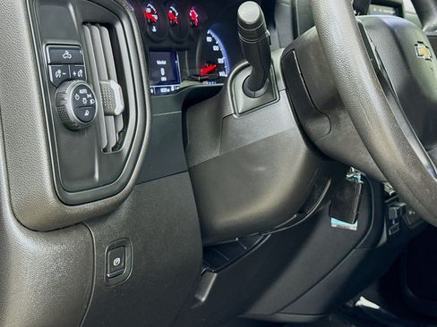 Used 2022 Chevrolet Silverado 2500 Custom w/ Custom Value Package RWD image 12