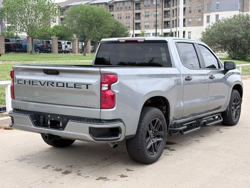 Used 2025 Chevrolet Silverado 1500 Custom w/ Turbomax Blackout Package RWD image 4