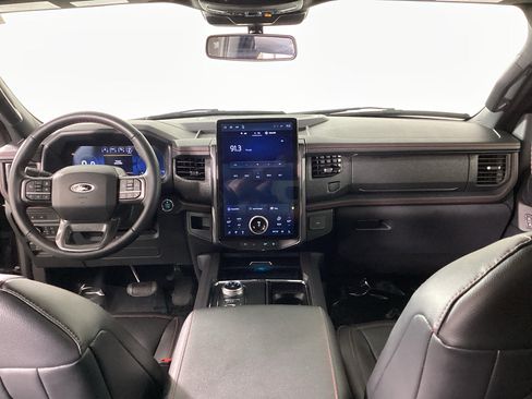 Used 2024 Ford Expedition Limited AWD/4WD image 19
