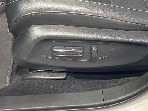 Used 2024 Honda HR-V EX-L image 16