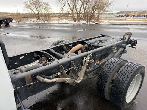 Used 2019 RAM 5500 Tradesman w/ Chrome Appearance Group image 11