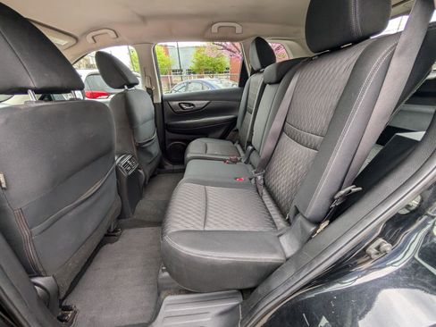 Used 2017 Nissan Rogue S image 17