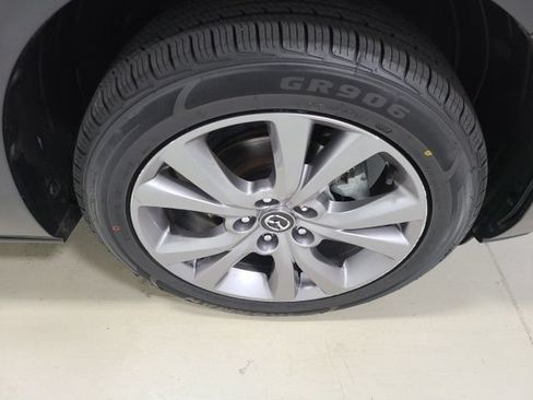 Used 2021 MAZDA CX-30 FWD 2.5 S w/ Select Package image 34