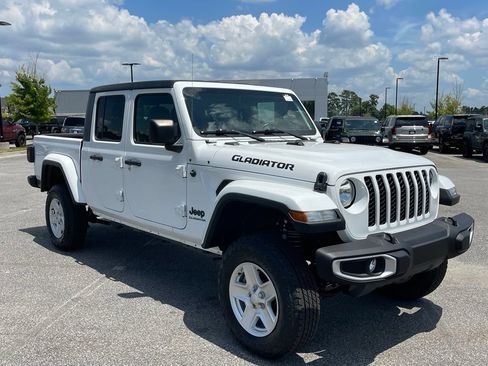 Used 2021 Jeep Gladiator Sport AWD/4WD image 18