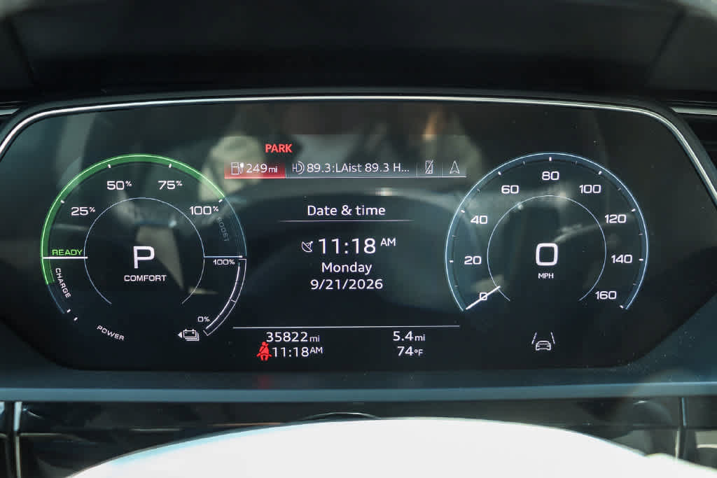 Used 2024 Audi Q8 e-tron Premium Plus w/ Premium Plus Package AWD/4WD image 25