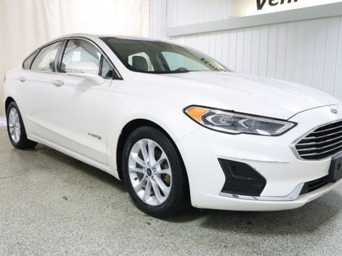 Used 2019 Ford Fusion SEL FWD image 5