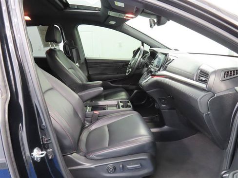 Used 2024 Honda Odyssey Sport image 30