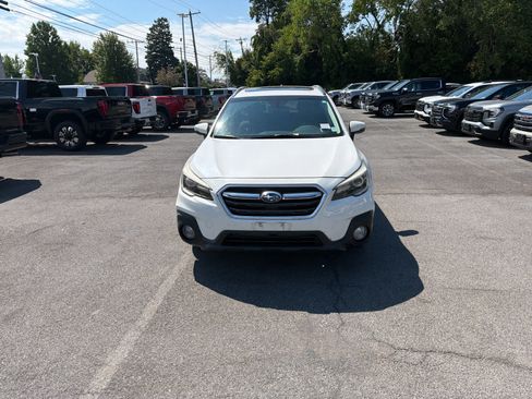 Used 2019 Subaru Outback 3.6R Touring AWD/4WD image 10