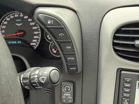 Used 2007 Chevrolet Corvette Coupe w/ Preferred Equipment Group RWD image 30