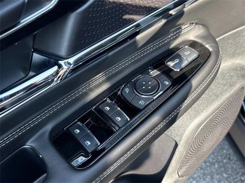 New 2025 Lincoln Corsair Grand Touring image 22