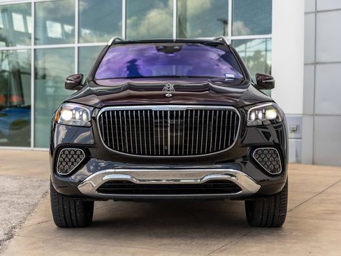 Used 2024 Mercedes-Benz Maybach GLS 600 4MATIC image 5