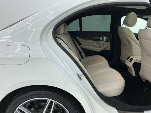Used 2019 Mercedes-Benz E 300 w/ Premium 1 Package image 21