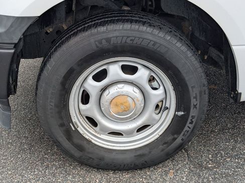 Used 2019 Ford F150 XL w/ Equipment Group 101A Mid RWD image 13