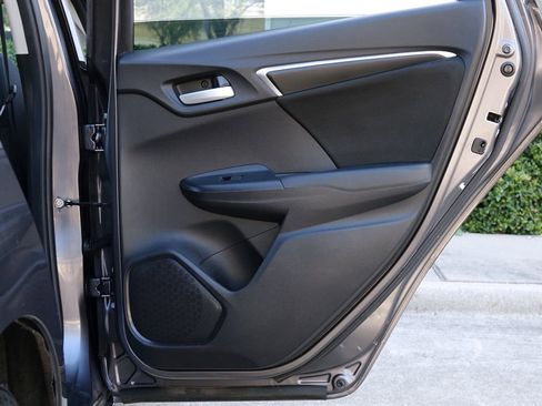 Used 2019 Honda Fit LX image 38