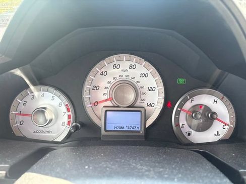 Used 2015 Honda Pilot Touring image 10