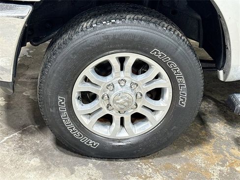 Used 2017 RAM 2500 Laramie image 31