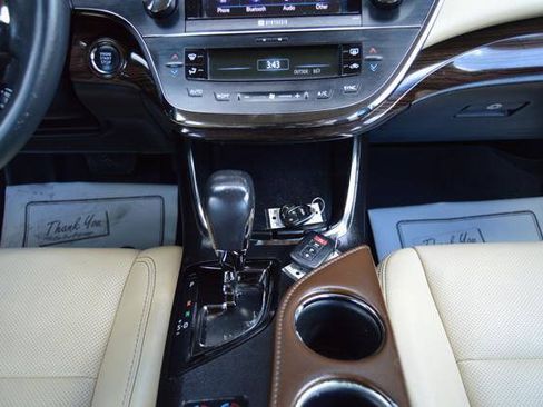 Used 2013 Toyota Avalon Limited FWD image 23
