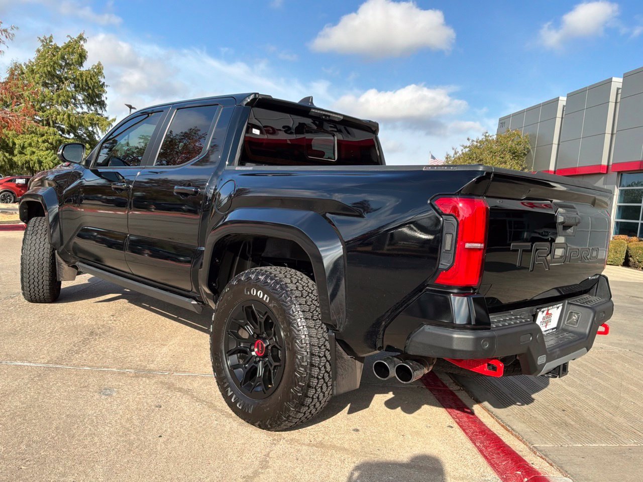 Used 2024 Toyota Tacoma TRD Pro AWD/4WD image 8