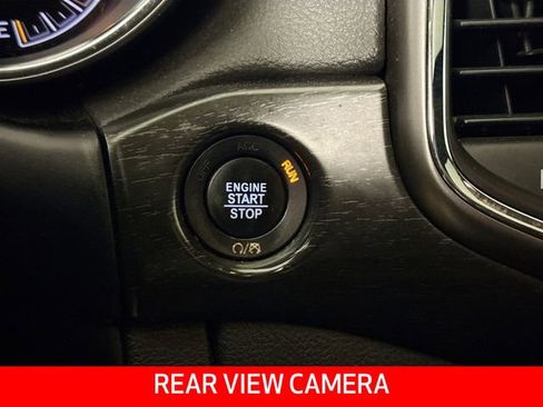 Used 2018 Jeep Grand Cherokee Laredo image 8