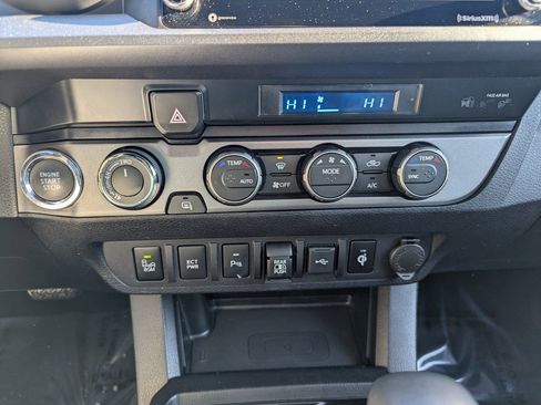 Used 2021 Toyota Tacoma TRD Sport image 20