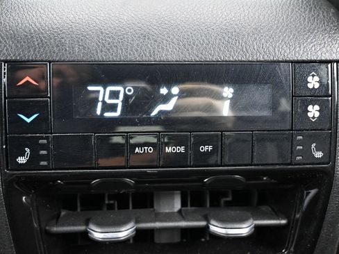 Used 2021 Jeep Grand Cherokee L Limited image 36