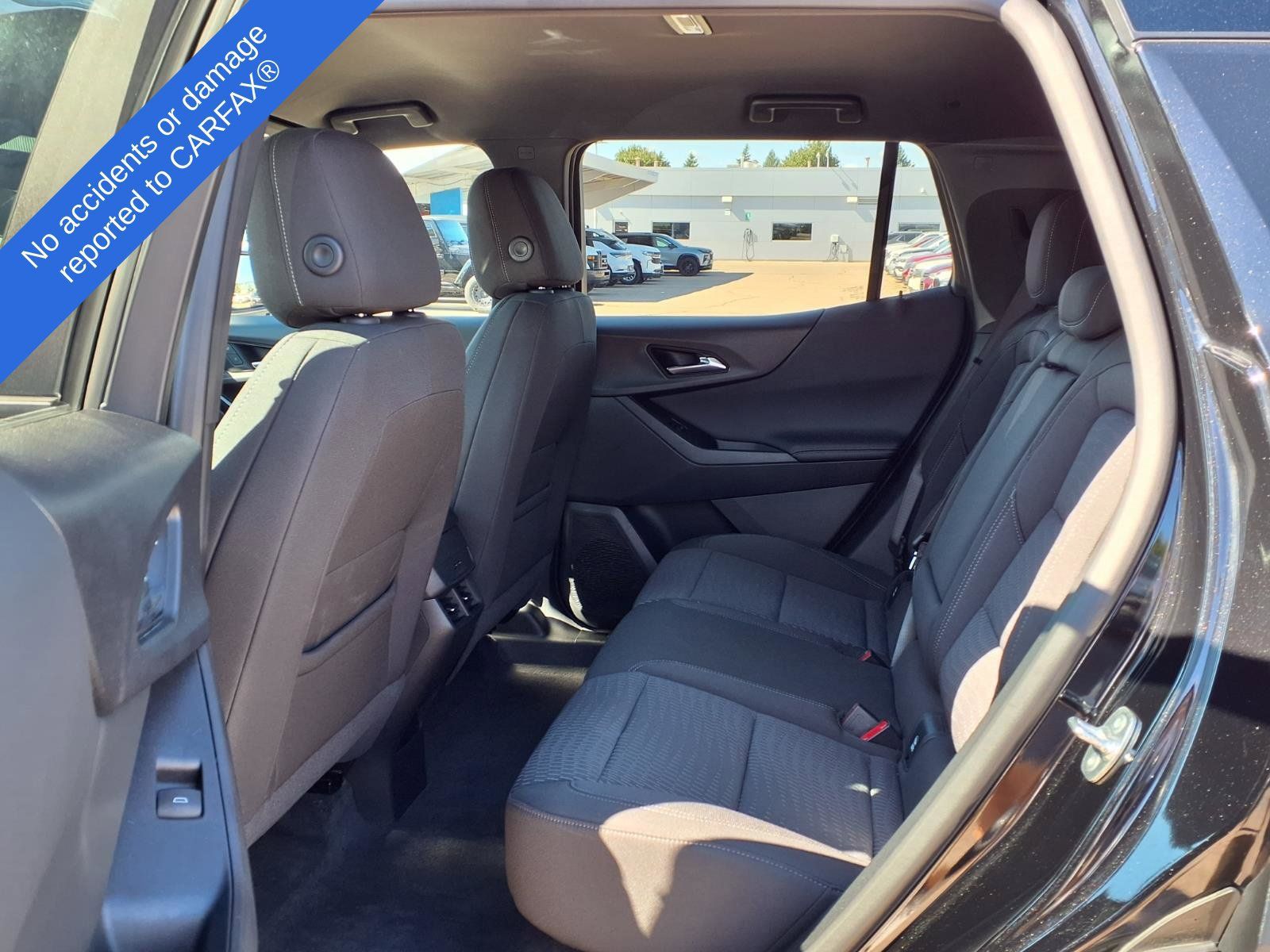 Used 2025 Chevrolet Equinox LT w/ Safety and Technology Package FWD image 12