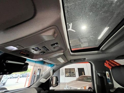 Used 2016 Cadillac Escalade Luxury image 29