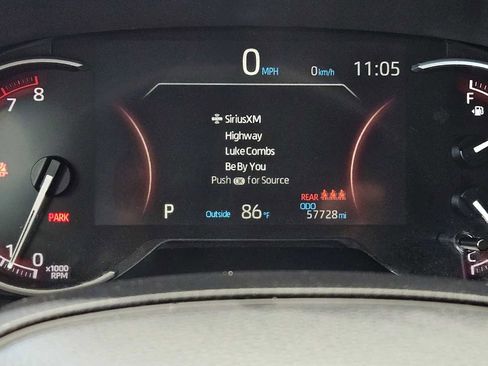 Used 2024 Toyota RAV4 LE AWD/4WD image 32