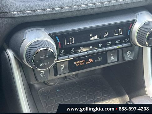 Used 2022 Toyota RAV4 XLE Premium AWD/4WD image 27