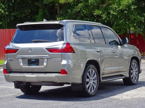 Used 2016 Lexus LX 570 4WD w/ Luxury Package image 14