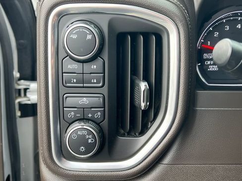 Used 2019 Chevrolet Silverado 1500 LT w/ All-Star Edition image 9