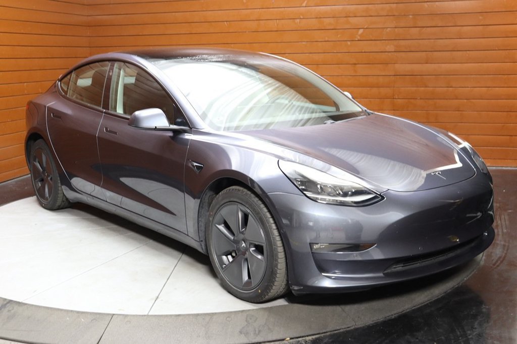 Used 2023 Tesla Model 3 Standard Range RWD image 13