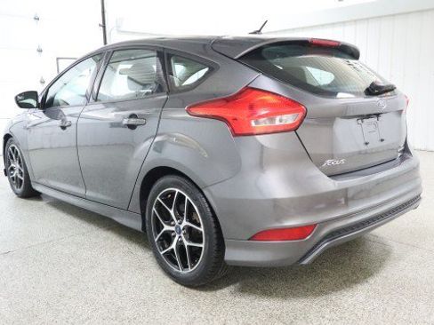 Used 2015 Ford Focus SE w/ SE Sport Package FWD image 3