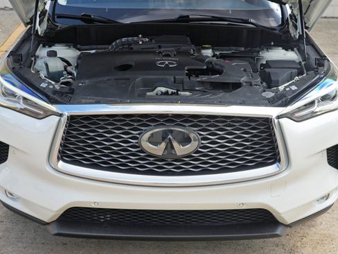 Used 2019 INFINITI QX50 Essential w/ Premium Heat Package FWD image 7