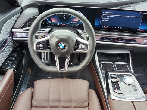 Certified 2024 BMW 740i image 31