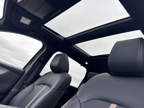 Used 2025 MAZDA CX-90 3.3 Turbo w/ Premium Plus Pkg image 25