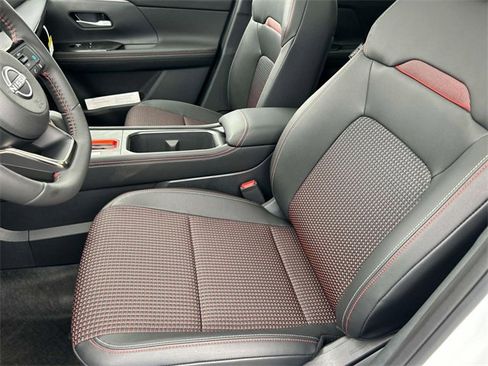 New 2026 Nissan Kicks SR w/ SR Premium Package image 22
