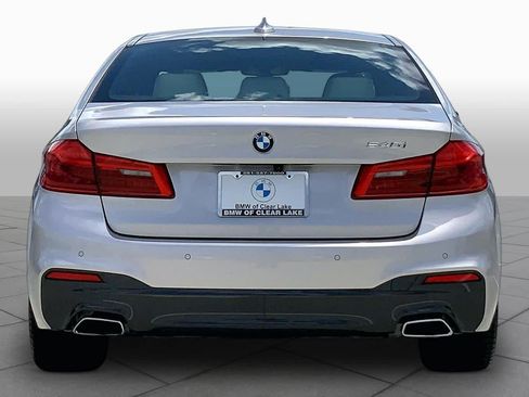 Used 2019 BMW 540i w/ M Sport Package RWD image 4