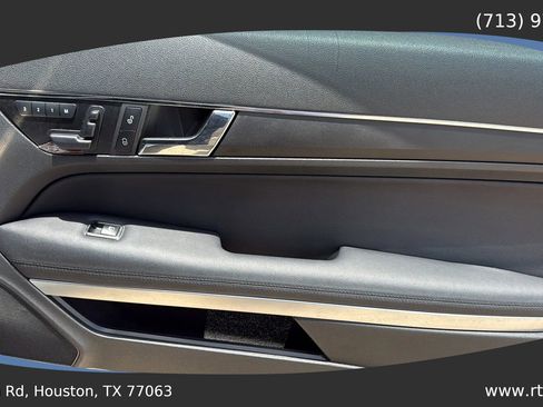 Used 2011 Mercedes-Benz E 550 Coupe image 33