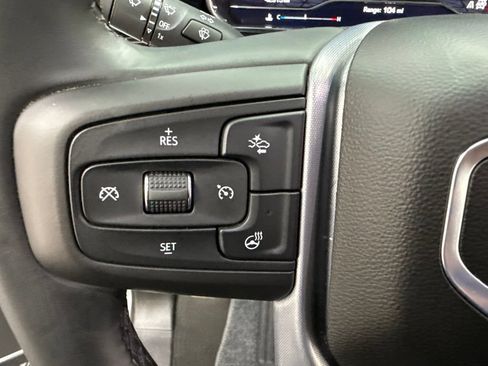Used 2025 GMC Sierra 1500 SLT AWD/4WD image 21