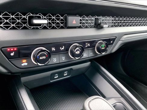 Used 2023 Honda Accord EX image 31