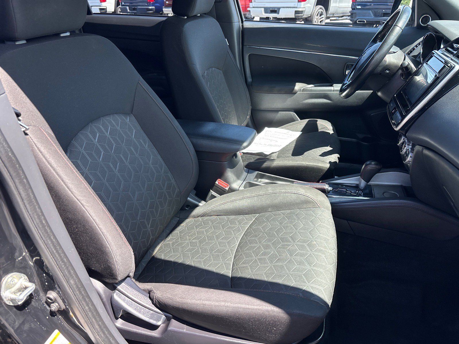 Used 2020 Mitsubishi Outlander Sport Black Edition FWD image 15